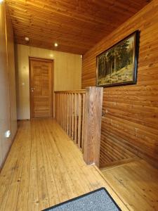 TV a/nebo společenská místnost v ubytování Alevi Holiday Home with Sauna