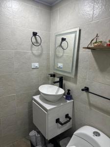 A bathroom at Hotel a resting place 1 AEROPUERTO