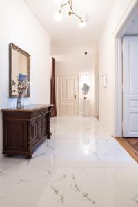 Fotografia z galérie ubytovania Renovated historical apartment in the center of Brno v Brne