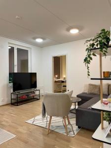 Μια τηλεόραση ή/και κέντρο ψυχαγωγίας στο Penthouse Sauna Myyrmanni