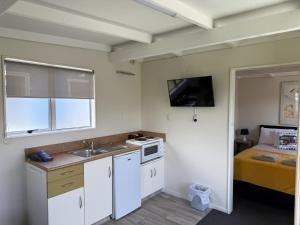 Afbeelding uit fotogalerij van Waikawa Bay Self Contained Cabins in Picton