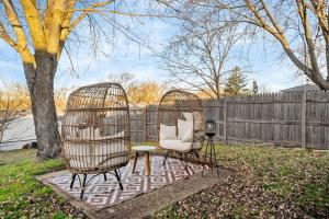 Ảnh trong thư viện ảnh của Bolingbrook King Bed 7 min to Hwy & Mall ở Bolingbrook +24 ảnh