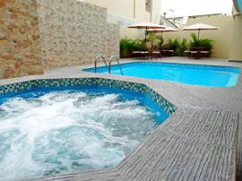 Bassein majutusasutuses Hotel Marvento Suites või selle lähedal