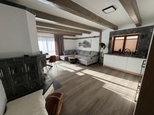 Televízia a/alebo spoločenská miestnosť v ubytovaní UNTERBERG Apartment