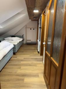 Posteľ alebo postele v izbe v ubytovaní UNTERBERG Apartment