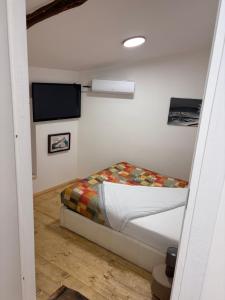 Ένα ή περισσότερα κρεβάτια σε δωμάτιο στο Green appartament +13 φωτογραφίες