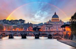ローマにあるB&D Dolce Vitaの橋と虹の街並み