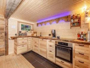 Fotografie z fotogalerie ubytování Chalet in Gstaad near Ski Slopes v destinaci Rossinière
