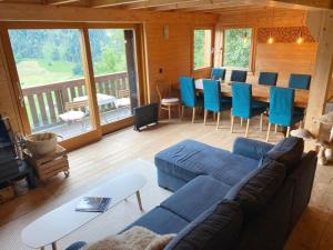 Fotografie z fotogalerie ubytování Chalet in Gstaad near Ski Slopes v destinaci Rossinière