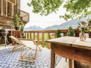 Fotografie z fotogalerie ubytování Chalet in Rossiniere near Glacier & Lake v destinaci Rossinière