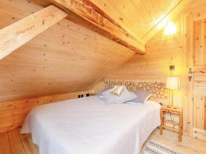 Fotografie z fotogalerie ubytování Chalet in Rossiniere near Glacier & Lake v destinaci Rossinière