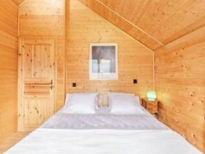 Fotografie z fotogalerie ubytování Chalet in Rossiniere near Glacier & Lake v destinaci Rossinière