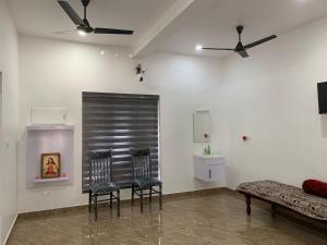 Μια τηλεόραση ή/και κέντρο ψυχαγωγίας στο SONNET VILLA HOME Stay