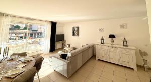 Khu vực ghế ngồi tại Le Aix Rotonde Mirabeau - Centre Ville Terrasse Garage