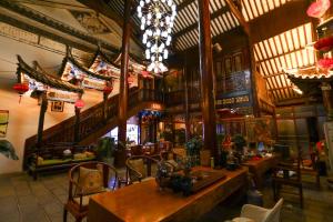 木老爷客栈餐厅或其他用餐的地方
