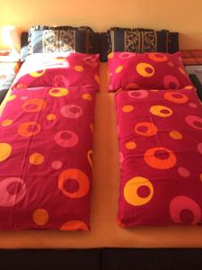 A bed or beds in a room at Villa Elena