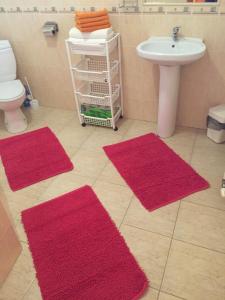 A bathroom at Villa Elena