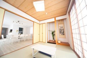 Ruang duduk di Miraie Yokkaichi Takasagocho