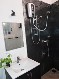 Ένα μπάνιο στο Sun-Era Villa