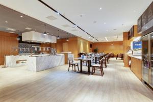 西安北站万枫酒店餐厅或其他用餐的地方
