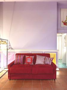Posezení v ubytování suite with terrace and loft with garden in Milan naviglio pavese
