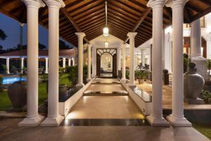 Bazén v ubytování Regal Rivera Villa nebo v jeho okolí