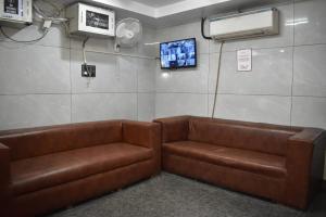 Posezení v ubytování Qotel Hotel Rama Rohini Sector-24 Couple Friendly