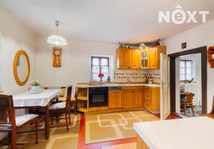 Kuhinja ili čajna kuhinja u objektu Atrium House - Netolice