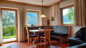 Posezení v ubytování Haus Ausblick + 16 fotografií