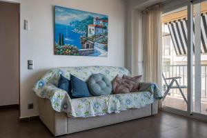 Posezení v ubytování AT020 Apartamento con preciosas vistas de la playa La Paella