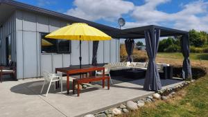 Zahrada ubytování The Tui Studio - Te Anau Holiday Studio
