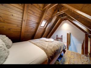 Postel nebo postele na pokoji v ubytování Casa Salient en Casarilh + 32 fotografií