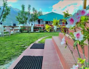 Gallery image of Frostvale Private 3 Bedroom Cottage in Manāli +18 photos