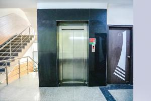 Φωτογραφία από το άλμπουμ του FabHotel F9 H Block Sector 51 σε Noida +26 φωτογραφίες