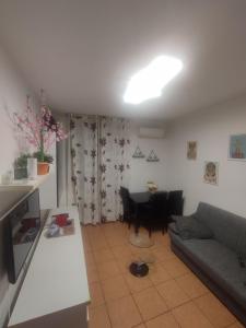 Posezení v ubytování Casa a 5 minuti dal centro di Tortona