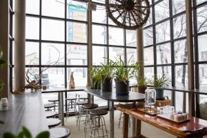 Restaurace v ubytování バードランド
