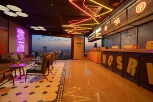 Restoran või mõni muu söögikoht majutusasutuses Mcsrh Hotel-Hangzhou Xihu +35 fotot