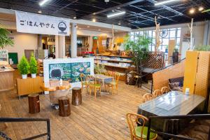 Restaurace v ubytování バードランド