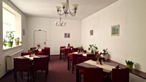 Restoran või mõni muu söögikoht majutusasutuses Aaron