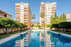 Bazén v ubytování Apartamento en Voramar a 2 minutos de la playa nebo v jeho okolí