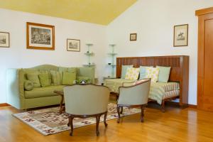 A seating area at Agriturismo Villa Selvatico