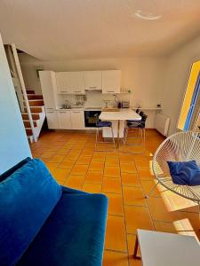 Kuchyň nebo kuchyňský kout v ubytování Duplex vue mer dans résidence avec piscine et parking