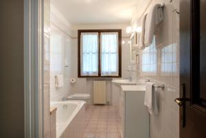 A bathroom at Agriturismo Villa Selvatico
