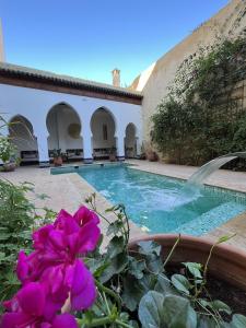 Πισίνα στο ή κοντά στο Riad Hanael Garden & Spa