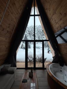 Pavliani4rest - Luxury Cabins semasa musim sejuk