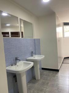 Koupelna v ubytování Cascadia Apartments Kigali