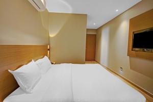 Gallery image of Capital O Penthouse in Guwahati +20 photos