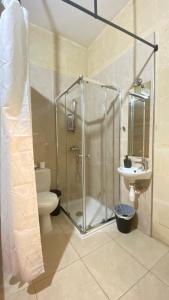 Baðherbergi á Sunny Gozo Getaway Pool & Easy Check-In
