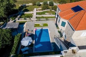 Bazén v ubytování Idylic Escape House with Pool nebo v jeho okolí