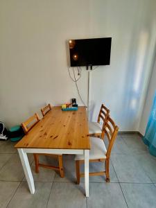 Μια τηλεόραση ή/και κέντρο ψυχαγωγίας στο Studio neuf, Métro, Résidence protégée